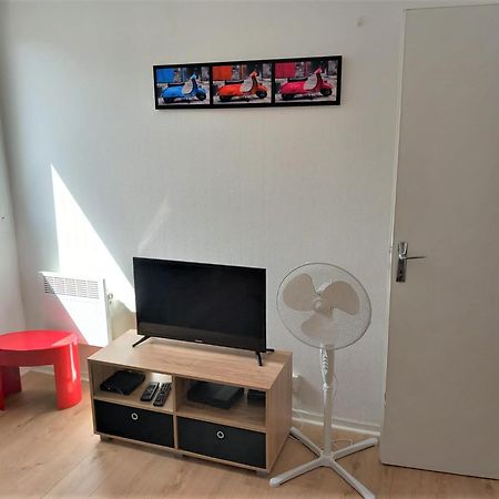 Le Zen -Studio Tout Equipe- Wifi Fibre- Centre Ville Avec Parking Tarbes Buitenkant foto