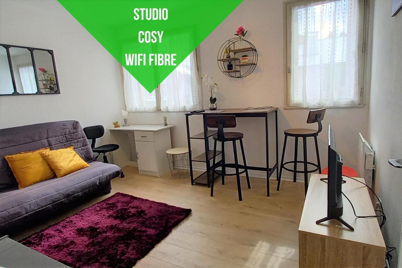 Le Zen -Studio Tout Equipe- Wifi Fibre- Centre Ville Avec Parking Tarbes Buitenkant foto