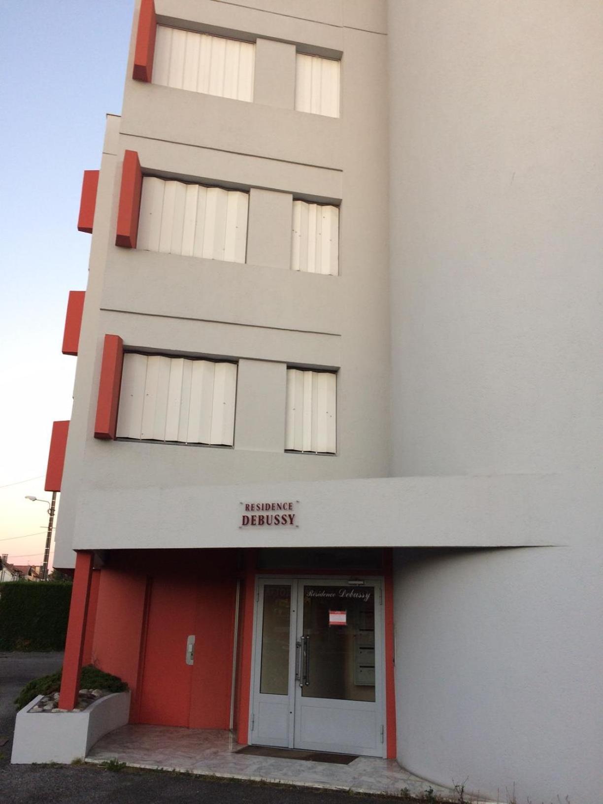 Le Zen -Studio Tout Equipe- Wifi Fibre- Centre Ville Avec Parking Tarbes Buitenkant foto